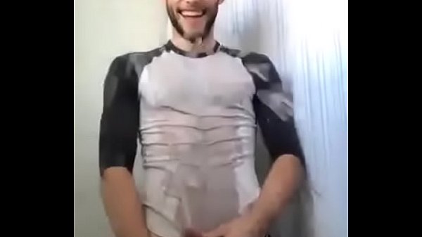 I LOVE WHEN HE PISSES OFF