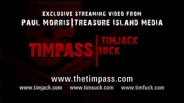 Nerdy hunk shoots his load