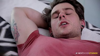 Str8 Muscular Amateur Male Raw Fucks His Ex Girl’s Bro